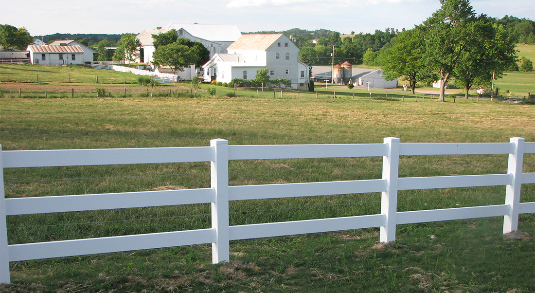 Outdoor Structures Vinyl Fencing Vinyl Ranch Fence Kauffman Lawn
