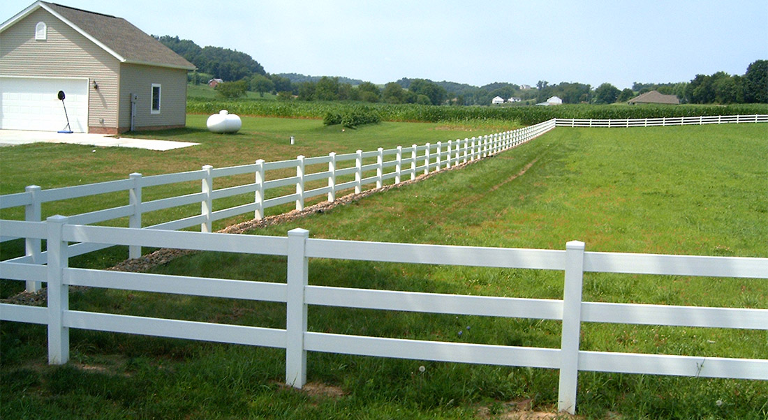 Outdoor Structures Vinyl Fencing Vinyl Ranch Fence Kauffman Lawn